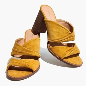 NWOT!! The Alexandria Mule in Suede in the color Cider